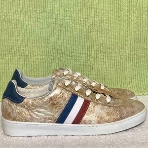 Post Xchange Women's Gold Metallic Leather Sneaker Shoes Sz EU 40 & US 9 NWT